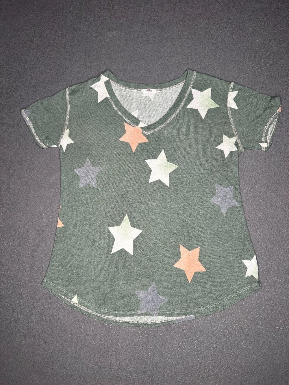GeeGee Women's Olive Green Shirt Size Medium Multicolor Star Pattern
